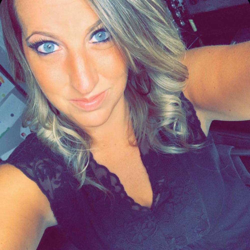 Meet your Posher, Stephanie